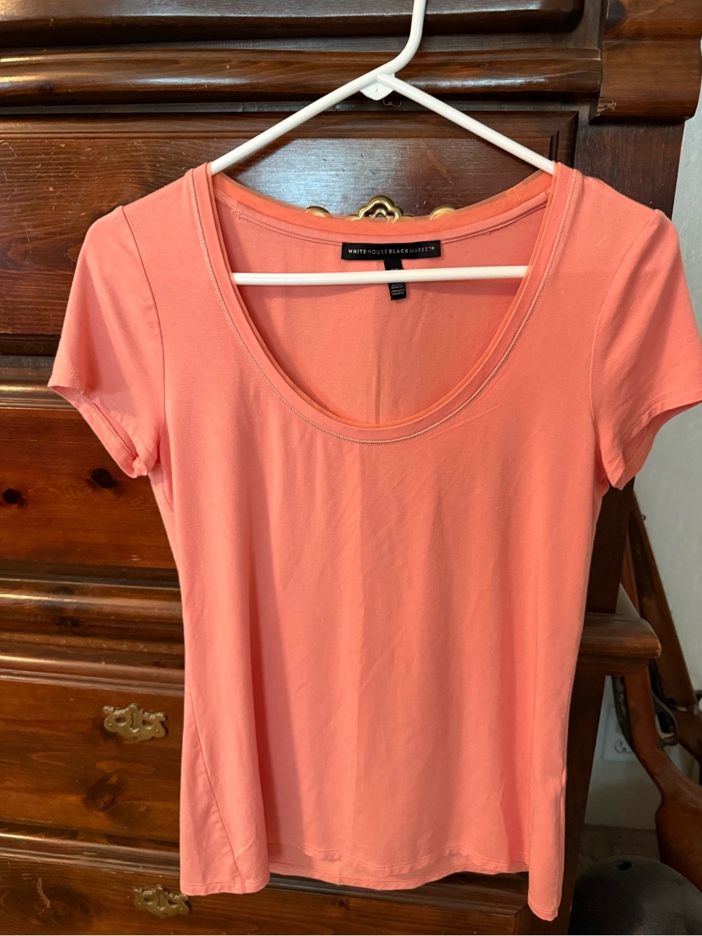 White House Black Market Peach Scoop Neck Short Sleeve Tee